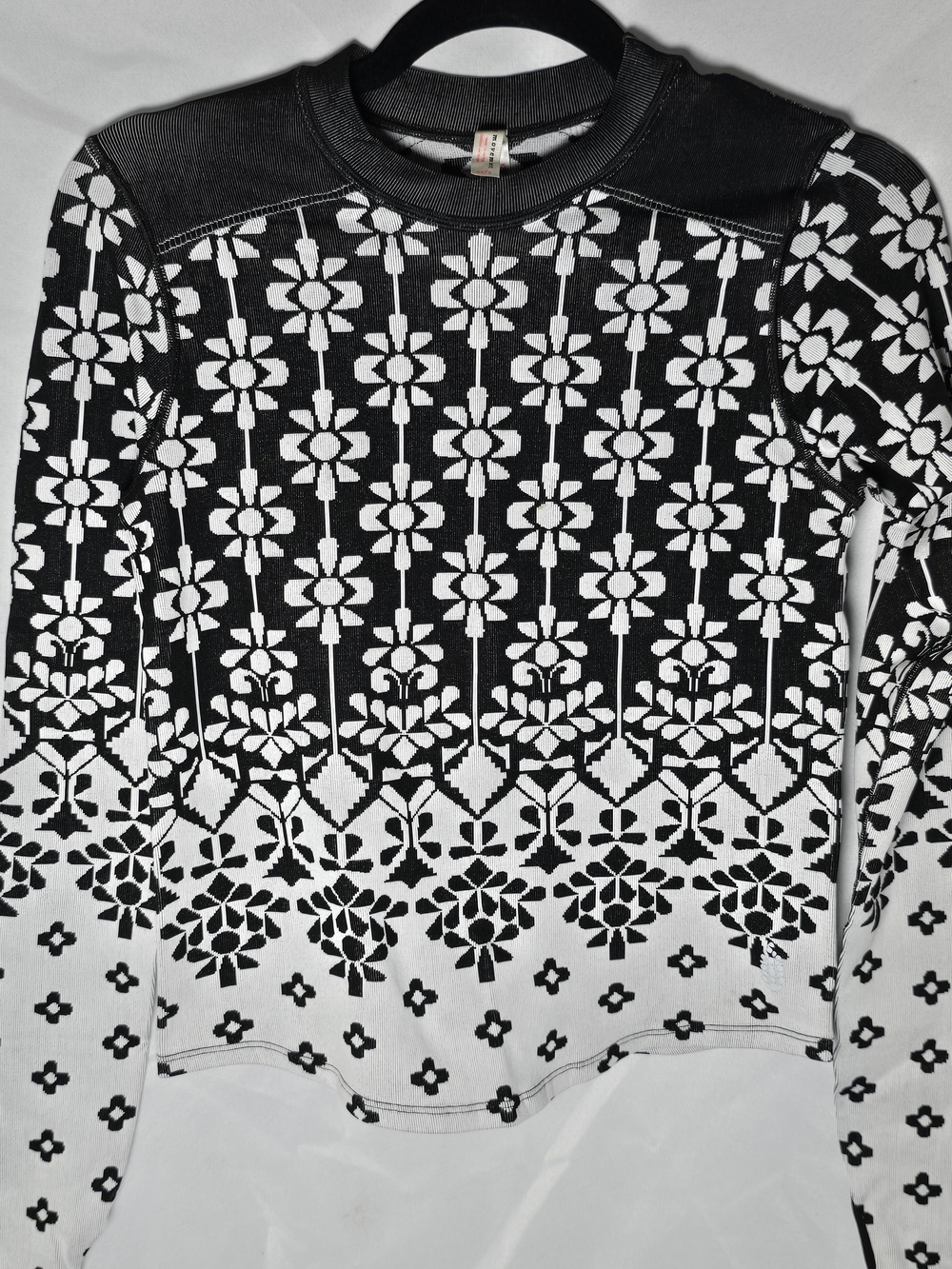 Free People FP Movement Black & White Floral Nordic Pattern Long-Sleeve Top XS/S